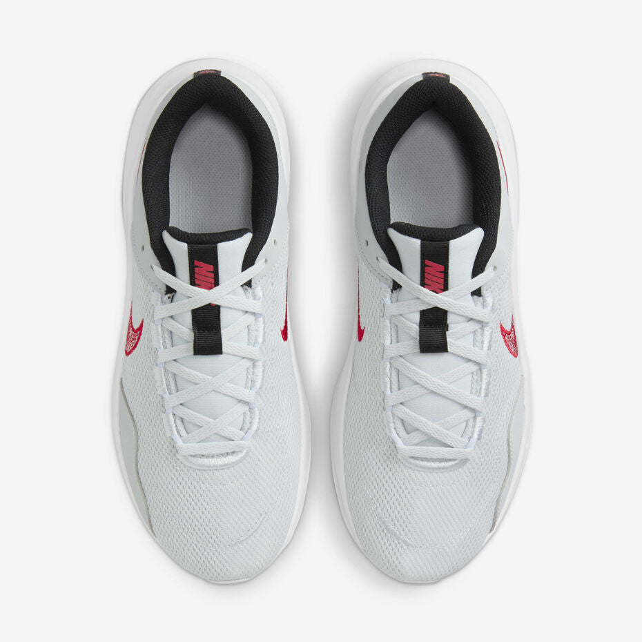 NIKE LEGEND ESSENTIAL 3