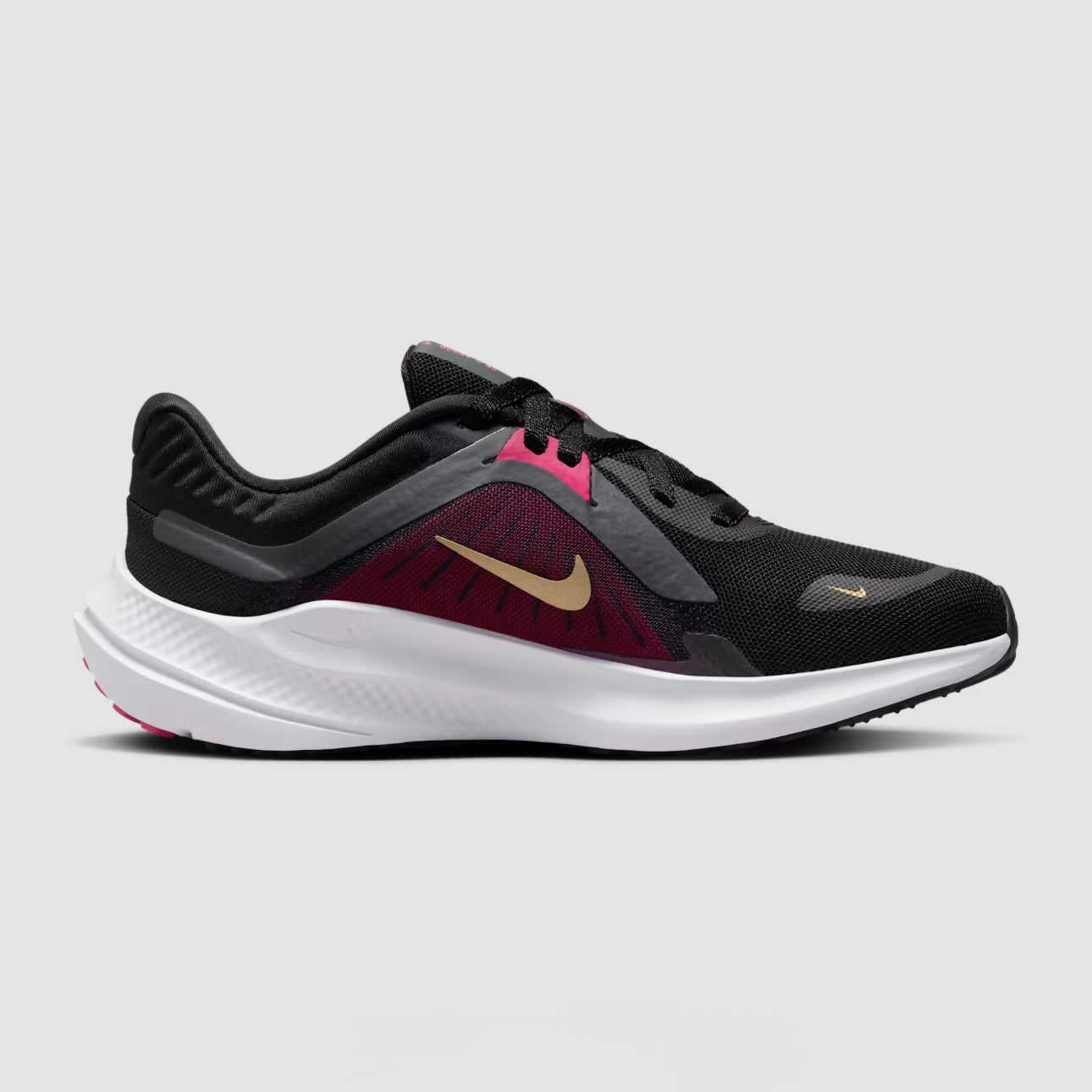 Nike Quest 5
